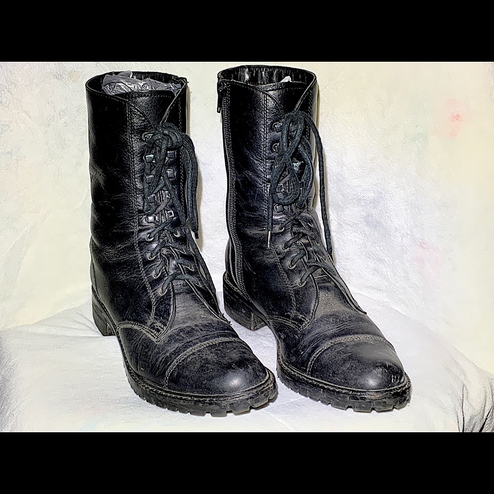 Santana canda black boots!